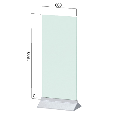 横600㎜で高さ1500㎜のガラス看板